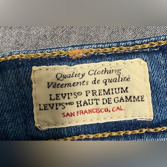 Levi’s 721 High Rise Skinny Jeans - Picture 4 of 6